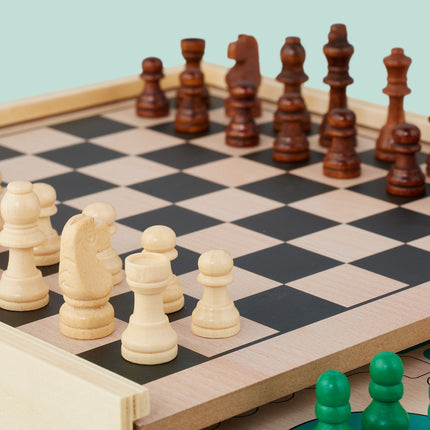 7-in-1 Brettspielesammlung aus Holz – Kompaktes Design