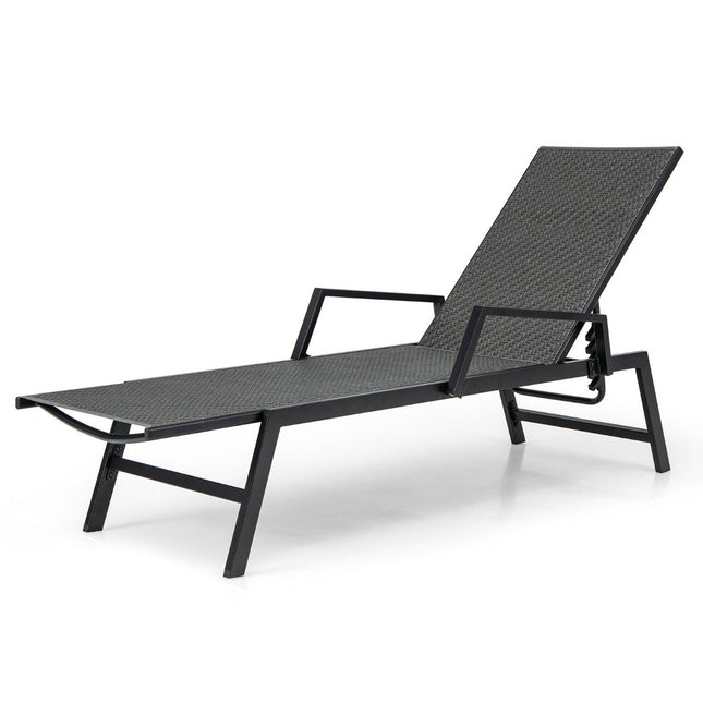 Chaise longue réglable en rotin avec accoudoirs, marron