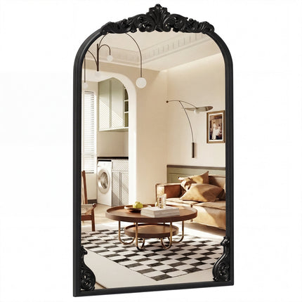 Miroir mural arqué avec cadre baroque doré orné