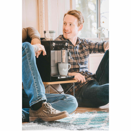 Vollautomatischer Kaffeevollautomat mit leisem Mahlwerk, großem Tank