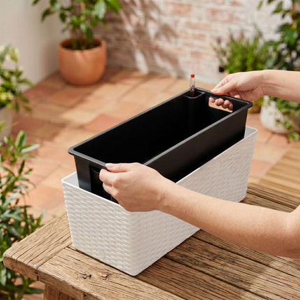 Balkon-Rattan-Pflanzgefäß mit Wasserstandsanzeige, Weiß
