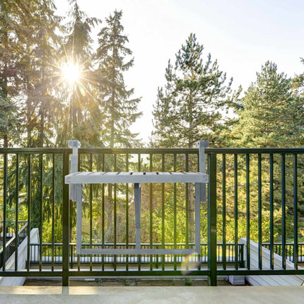 Table de balcon suspendue en bois
