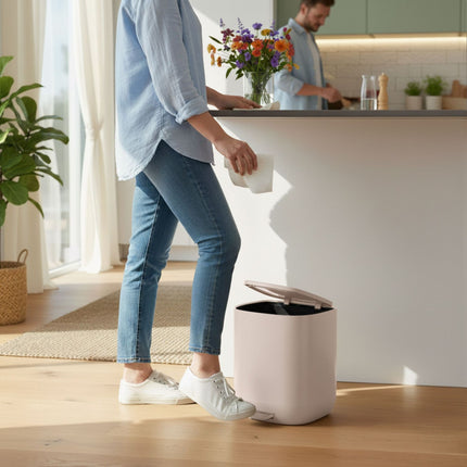Poubelle de salle de bain, 5 L, fermeture amortie, pédale