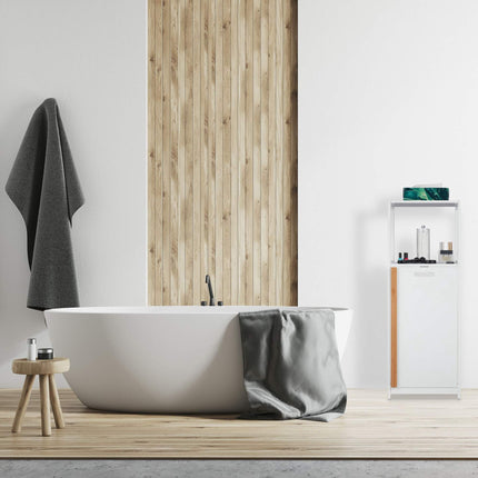 Badezimmerregal mit Wäschekorb