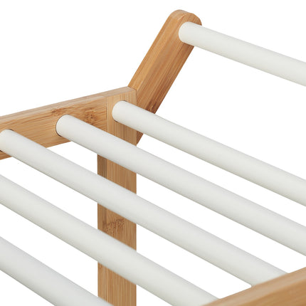 Étagère de salle de bain avec porte-serviettes