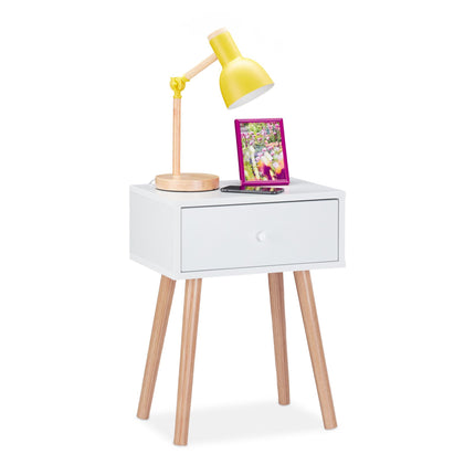 Table de chevet de style scandinave