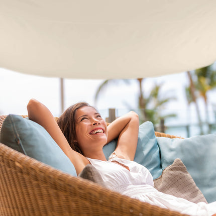 Voile d'ombrage beige anti-UV pour terrasse et balcon