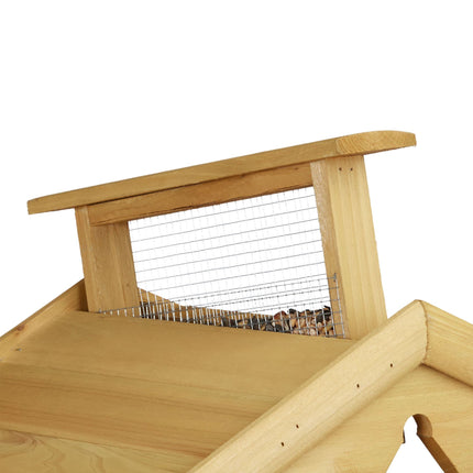 Vogelhaus auf einem Stock