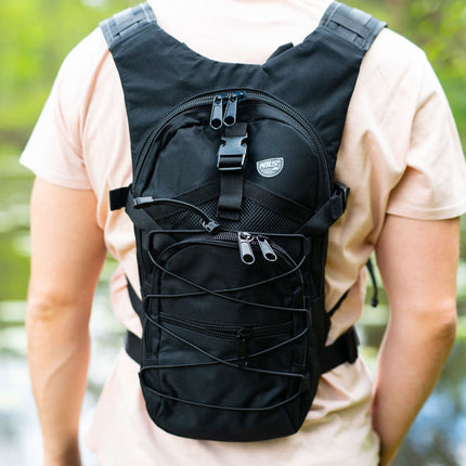 Schwarzer Rucksack, strapazierfähig, geräumig, reisefreundlich