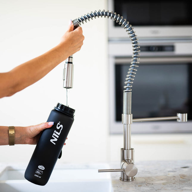 Schwarze Tritan-Wasserflasche – Robust, BPA-frei, 750ml