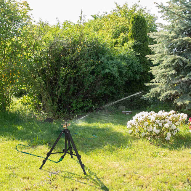 Schwarzer Sprinkler mit Metallständer