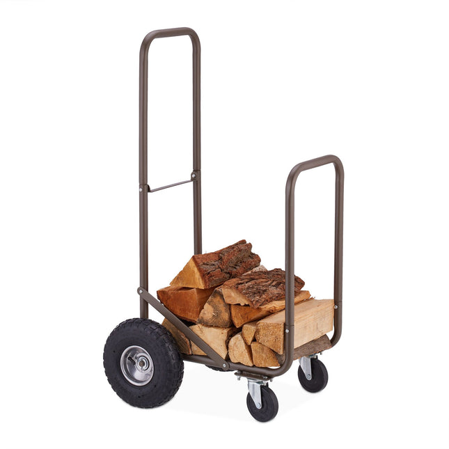 Brauner Brennholzwagen mit Luftreifen