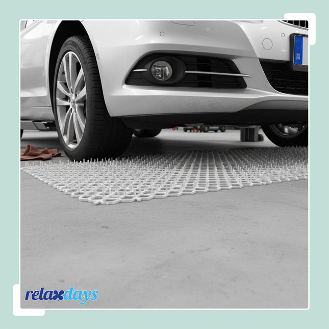 Tapis à picots anti-chats pour la protection du jardin et de la voiture