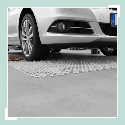 Tapis à picots anti-chats pour la protection du jardin et de la voiture