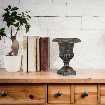 Dekorative Vase aus Gusseisen