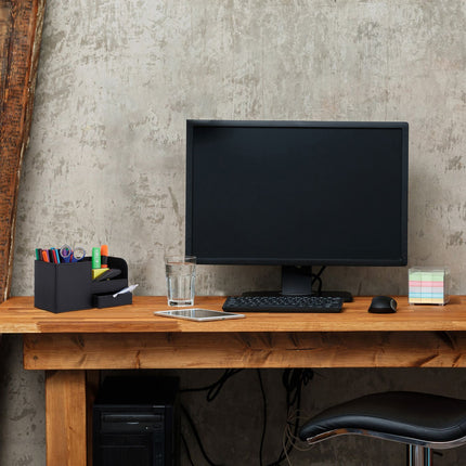 Organisation de bureau en similicuir