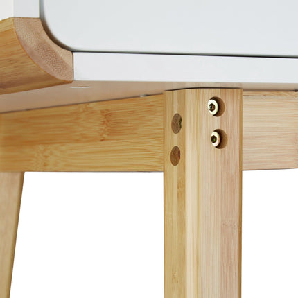 Schreibtisch mit Schubladen in Weiß
