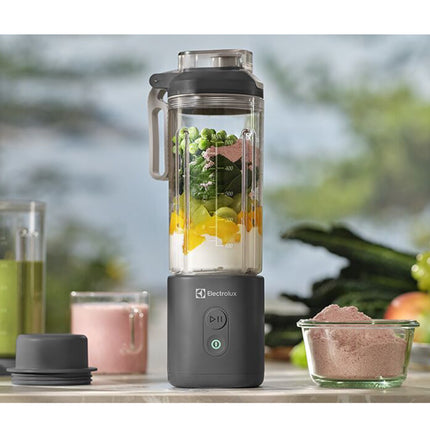 Electrolux Tragbarer Standmixer 0,7 l, USB-C-aufladbar, Anthrazitgrau, 6 Klingen