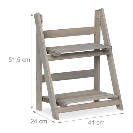 Escalier fleuri en bois gris