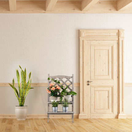 Escalier fleuri avec treillis gris