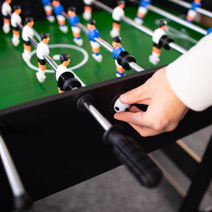 Kicker – Indoor-Spiel, robuste Bauweise