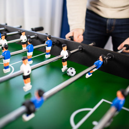 Kicker – Indoor-Spiel, robuste Bauweise