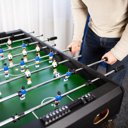 Kicker – Indoor-Spiel, robuste Bauweise