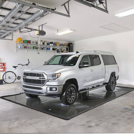 Garage Floor Containment Mat 2.6 x 6.1 m, Non-Slip PVC, With Squeegee