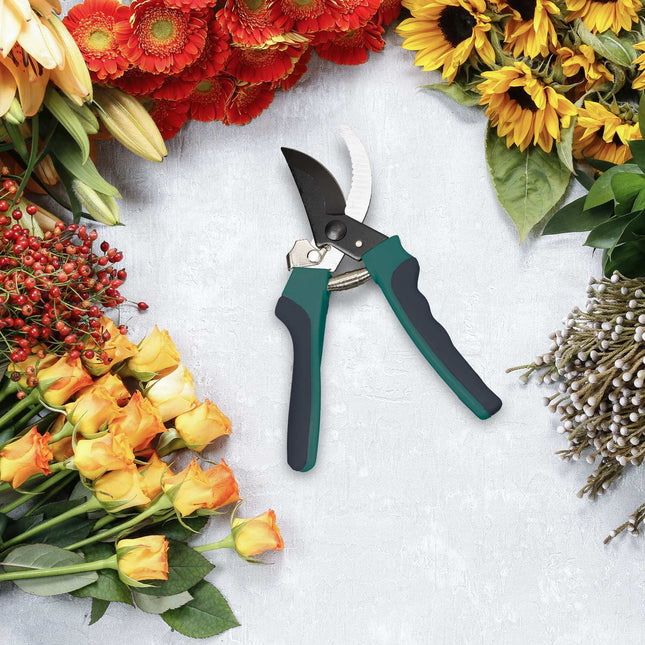 Ciseaux de jardin Bypass en noir-vert