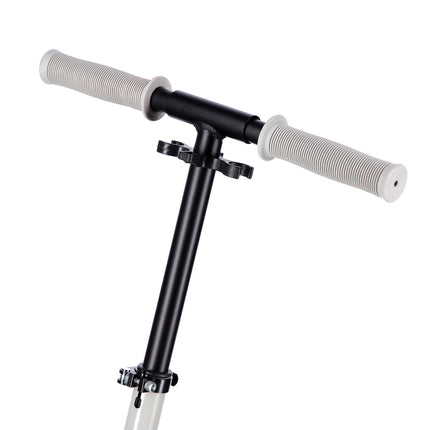 Trottinette grise, pliable, hauteur réglable