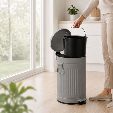 Poubelle à pédale rétro grise, capacité 12 L, couvercle à fermeture douce