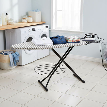Höhenverstellbares Bügelbrett mit Bügeleisenablage, 110x33 cm
