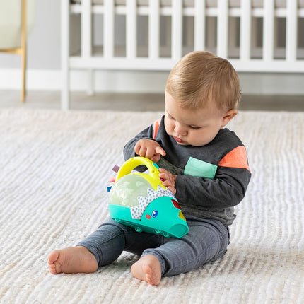 Infantino Push & Pop Mini-Staubsauger mit Licht und Musik
