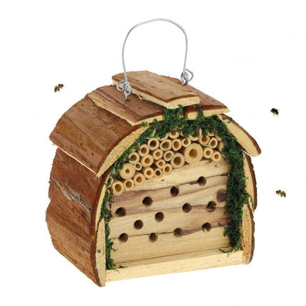 Insektenhotel mit Moos