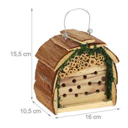 Insektenhotel mit Moos