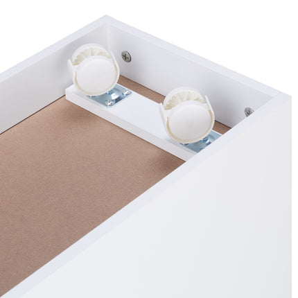 Kinderregal mit Bausteinplatten