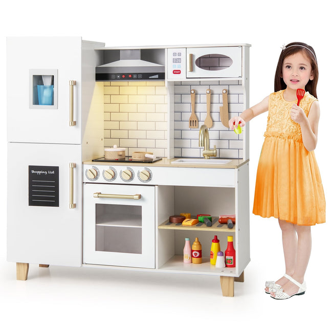 Cuisine en bois pour enfants avec machine à glaçons et tableau noir