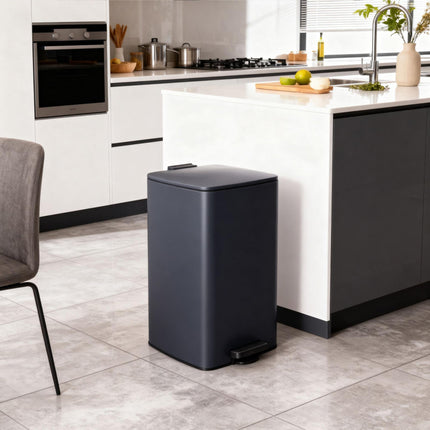 Poubelle de cuisine à pédale 30 L avec couvercle à fermeture douce