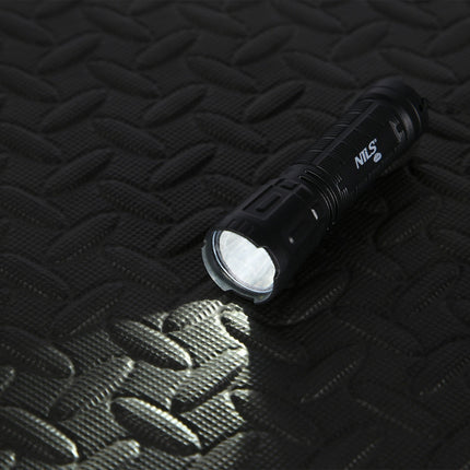 Lampe torche LED, 180 lumens, design compact