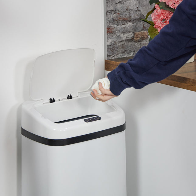 Großer Küchenmülleimer aus Stahl mit automatischem Sensor
