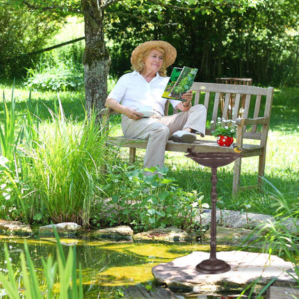 Grand bain d'oiseaux en fonte