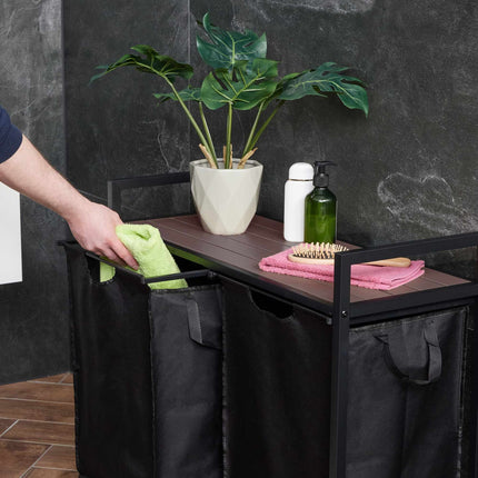 Support pour panier à linge avec étagère