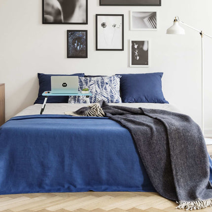 Hellblauer Laptoptisch