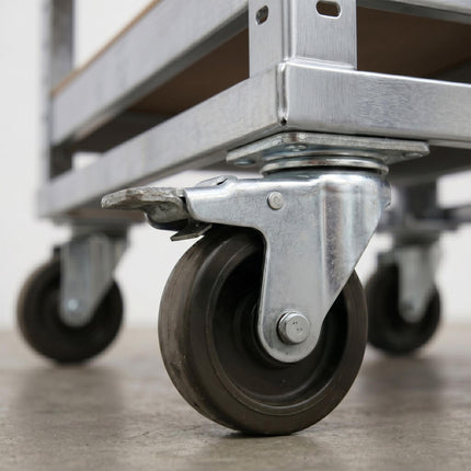 Mobiler Stahlregalwagen – Verstellbare Fachböden, Lenkrollen mit Bremsen