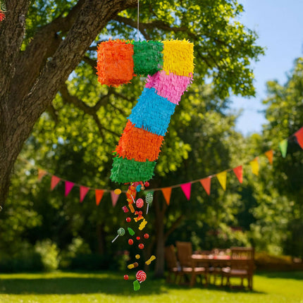 Piñata en forme de chiffre avec chauve-souris et masque pour les anniversaires