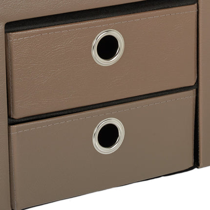 Palette mit Lagerboxen