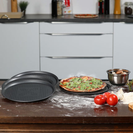 Pizzateller-Set perforiert