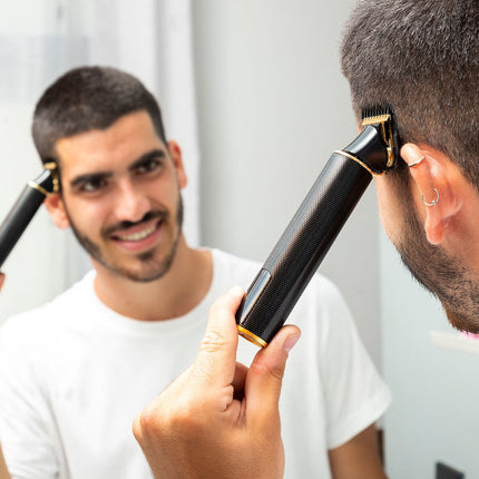 Professioneller wiederaufladbarer Haarschneider mit Zubehör Triher InnovaGoods