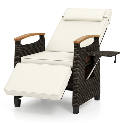 Chaise longue inclinable en rotin avec repose-pieds et plateau latéral