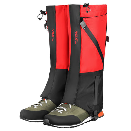 Roter Campingstuhl mit Stahlrahmen